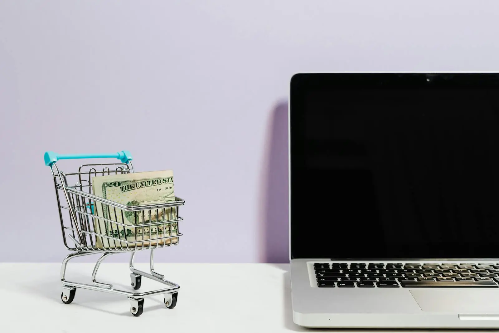How to Build a Successful Ecommerce Platform That Converts Visitors to Customers